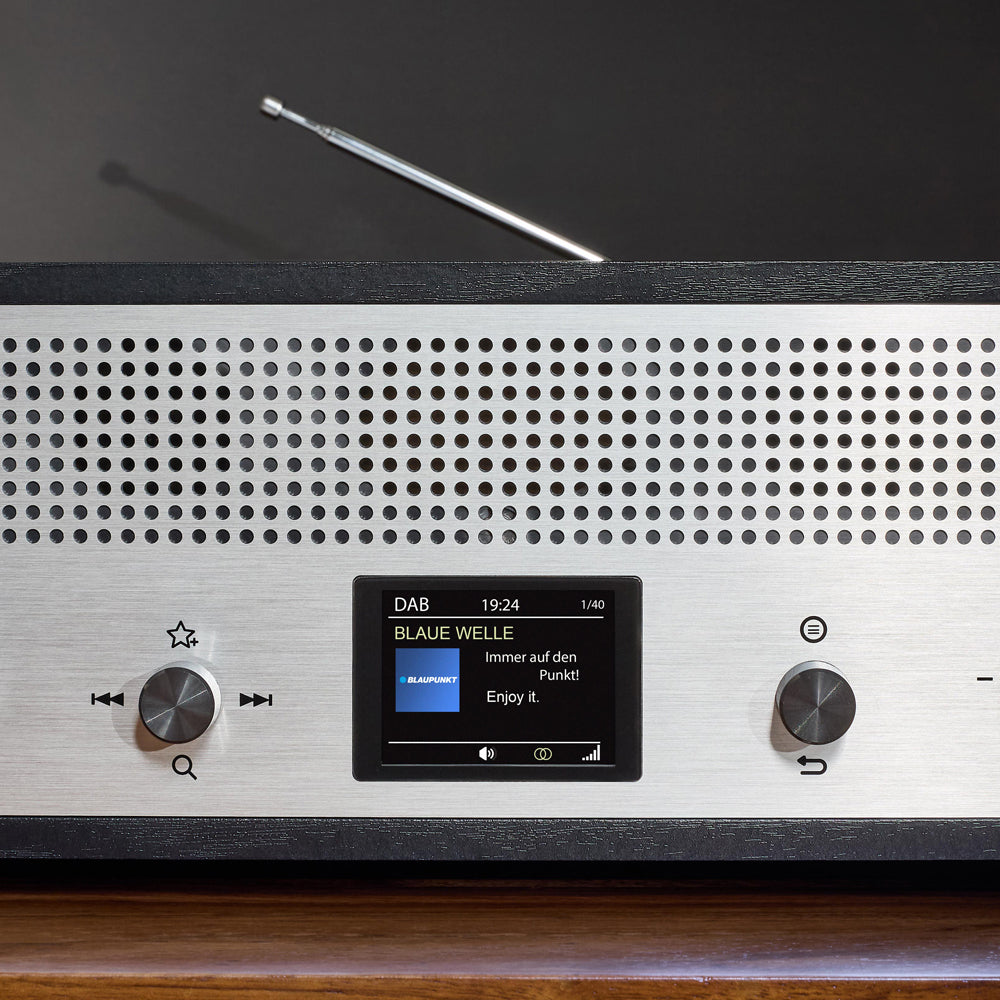Detailaufnahme Display - Nostalgieradio mit DAB+ und Bluetooth | VERONA schwarz