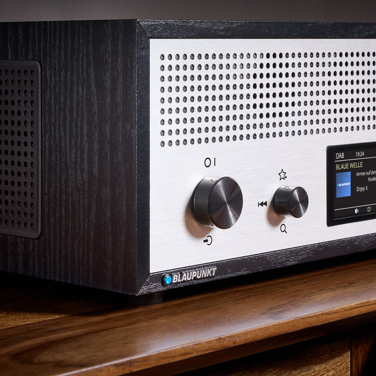 Detailaufnahme - Nostalgieradio mit DAB+ und Bluetooth | VERONA schwarz