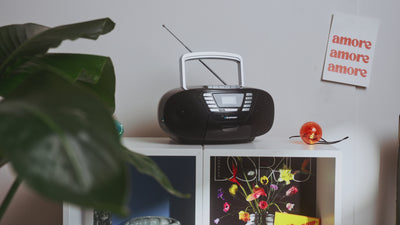 Detailansicht - Blaupunkt B120 Boombox mit CD-Player für Kinder, schwarz, Bluetooth, Radio, Kassettendeck, USB, AUX und Kopfhöreranschluss